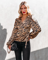 Wickelbluse aus Satin mit Woodcrest-Print